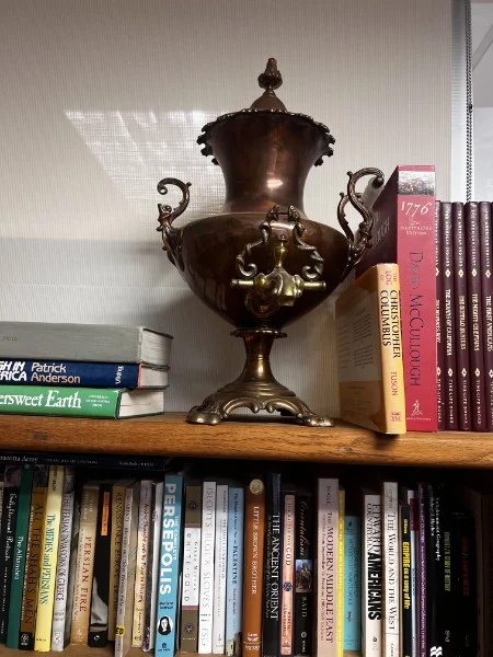 A samovar.